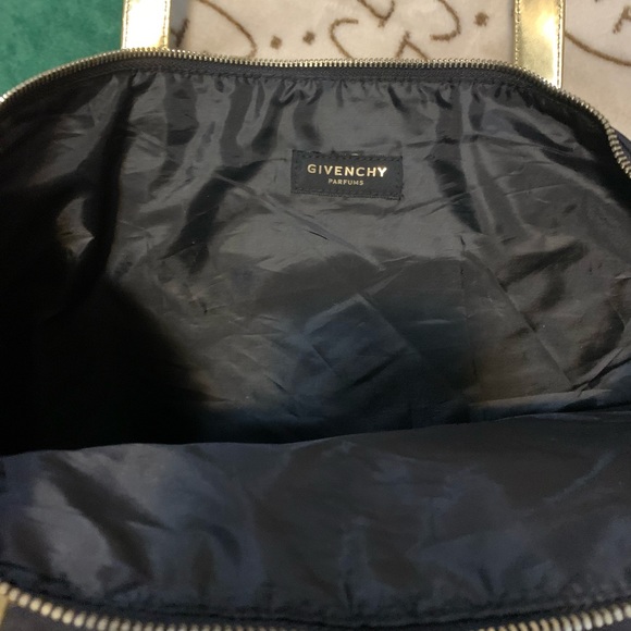 Givenchy Tote - Picture 2 of 3